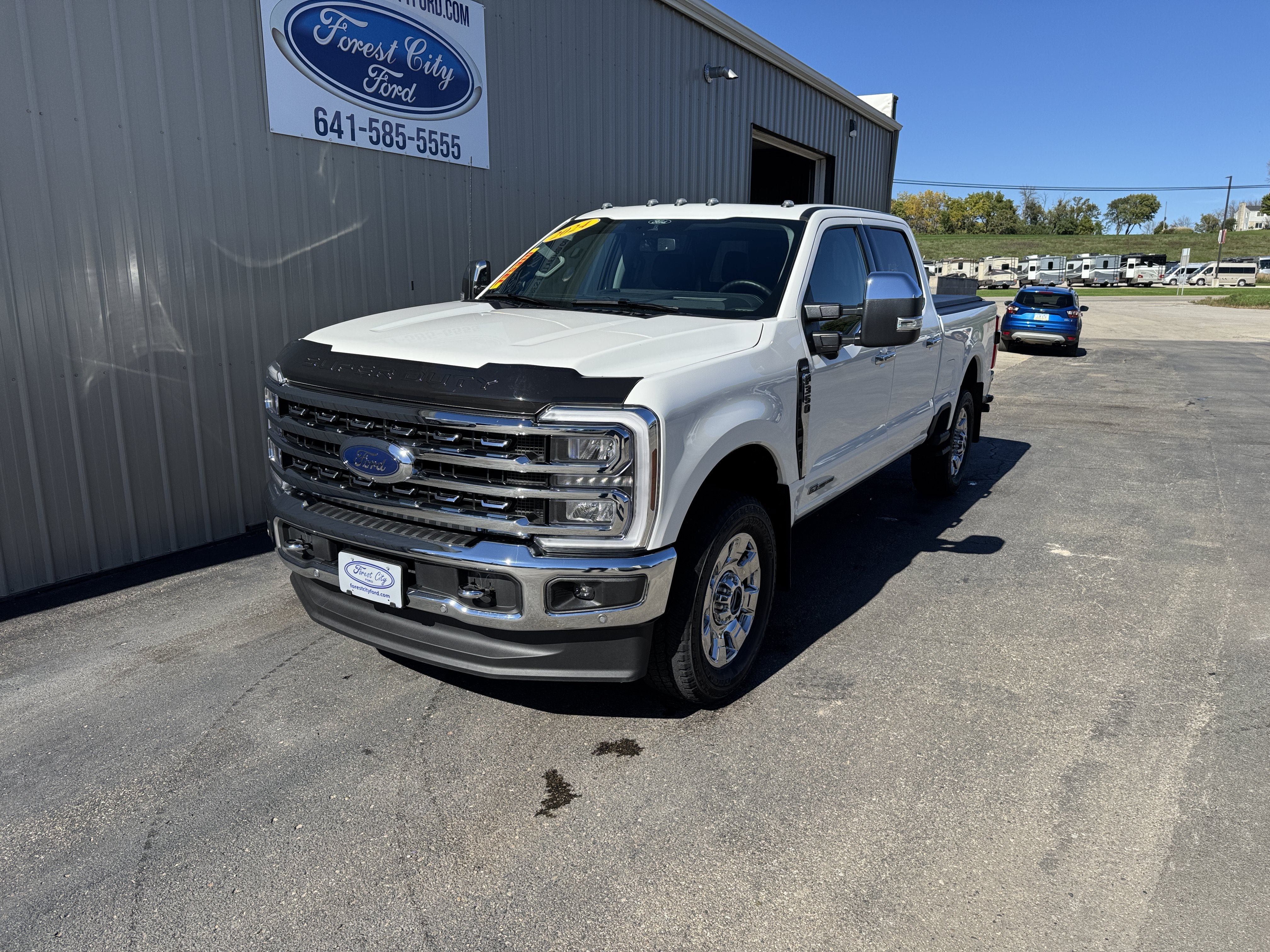 Used 2024 Ford F350 Lariat w/ Lariat Ultimate Package AWD/4WD image 2