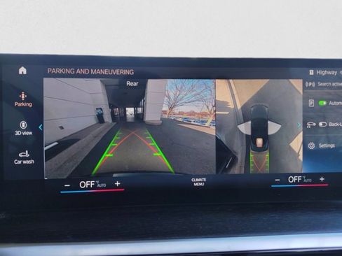 Used 2024 BMW M440i Convertible w/ Premium Package image 18