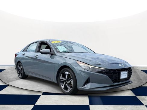 Used 2023 Hyundai Elantra SEL w/ Convenience Package FWD image 1
