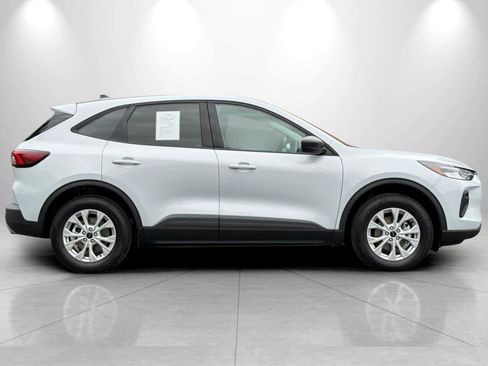 Used 2025 Ford Escape Active AWD/4WD image 8