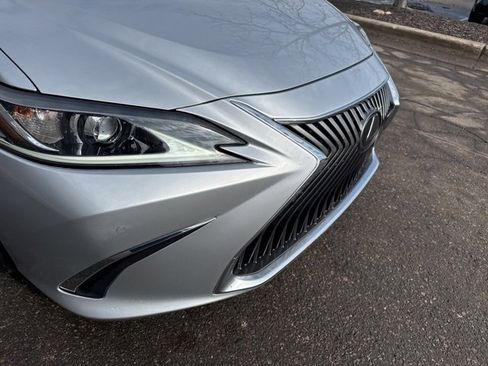 Used 2019 Lexus ES 350 w/ Accessory Package 2 image 4