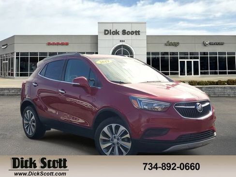 Used 2019 Buick Encore Preferred image 1