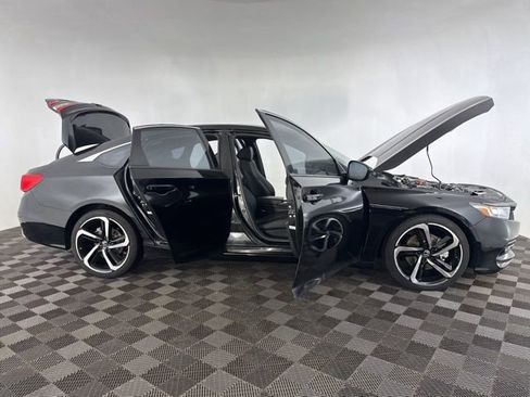 Certified 2019 Honda Accord Sport image 17