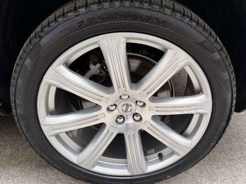 Used 2017 Volvo XC90 T8 Inscription w/ Luxury Package image 30