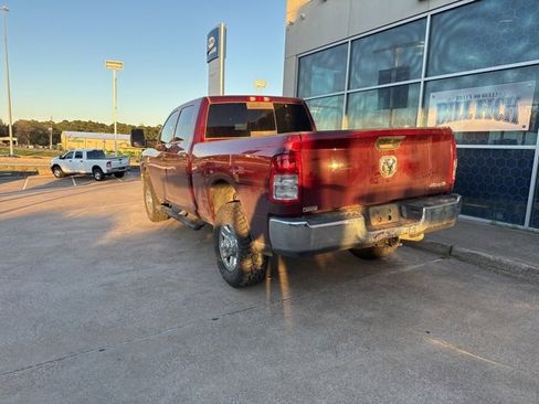 Used 2024 RAM 2500 Tradesman w/ Chrome Appearance Group image 5