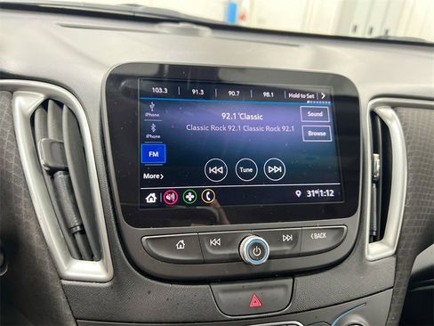 Used 2019 Chevrolet Malibu LS image 14