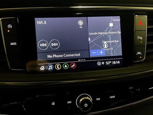 Used 2024 Buick Enclave Avenir image 19