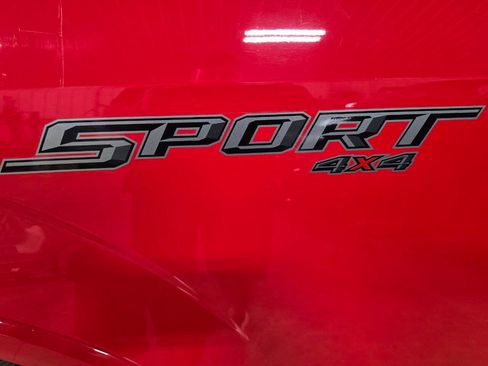 Used 2016 Ford F150 XLT w/ Equipment Group 302A Luxury AWD/4WD image 12