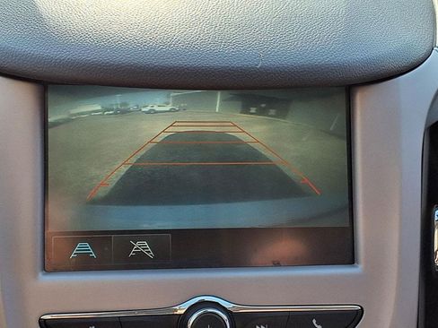 Used 2017 Chevrolet Cruze LS FWD image 29