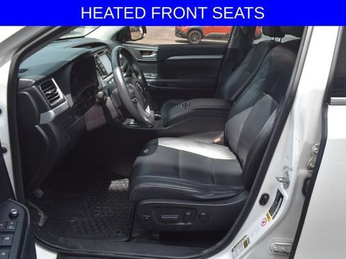 Used 2015 Toyota Highlander XLE AWD/4WD image 4