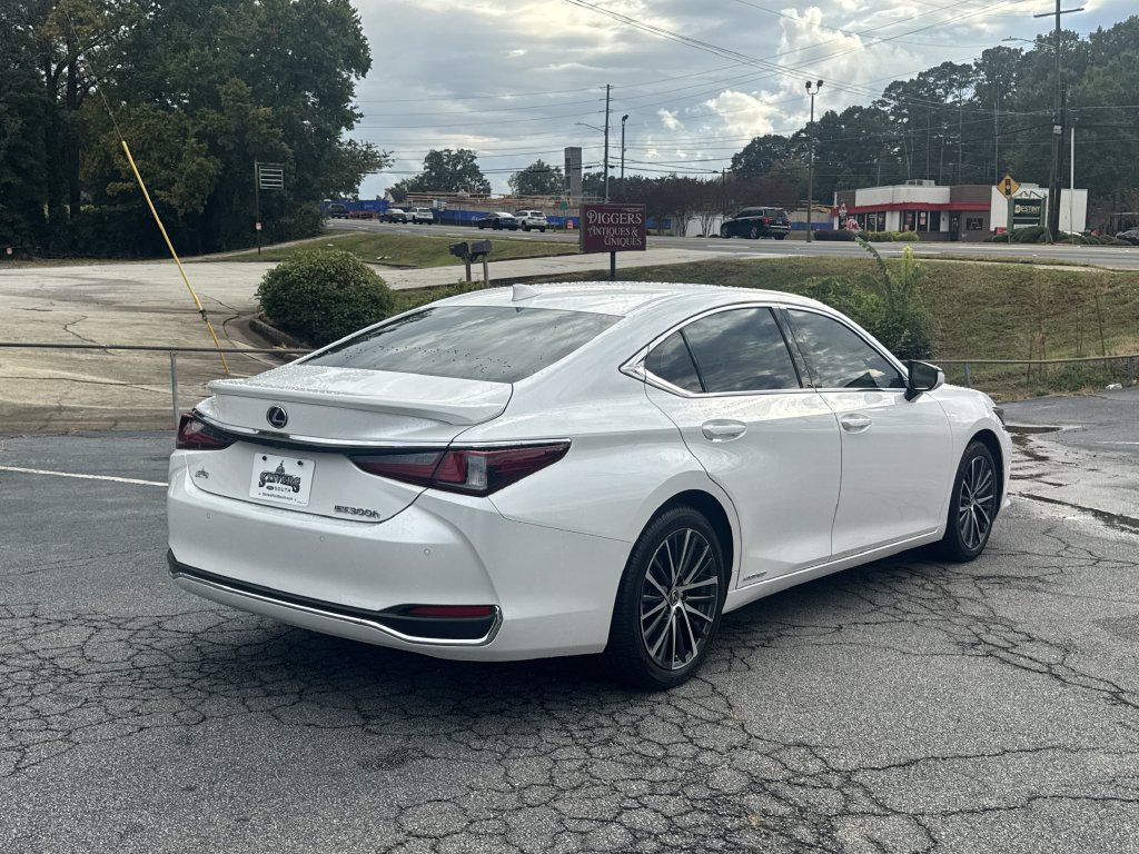 Used 2022 Lexus ES 300h w/ Premium Package FWD image 7