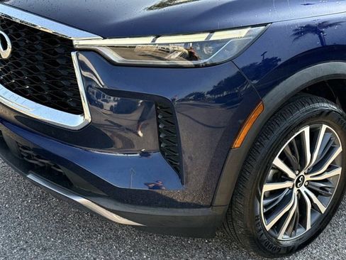Used 2023 INFINITI QX60 Sensory w/ Vision Package FWD image 9