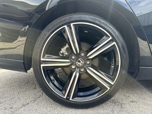 Used 2025 Honda Accord Sport image 18
