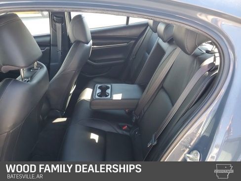 Used 2022 MAZDA MAZDA3 s image 23