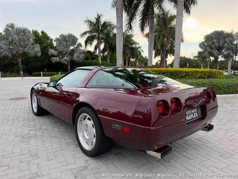 Used 1993 Chevrolet Corvette Coupe RWD image 8