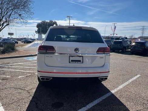 Used 2022 Volkswagen Atlas SEL Premium image 34