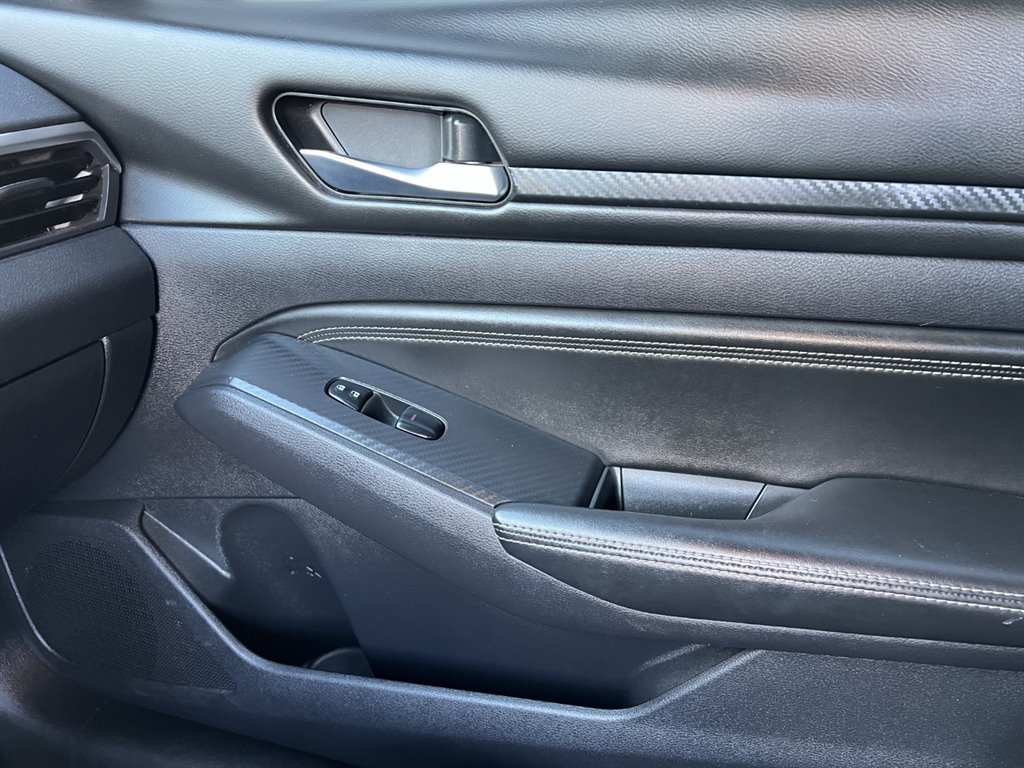 Used 2020 Nissan Altima 2.5 S FWD image 27