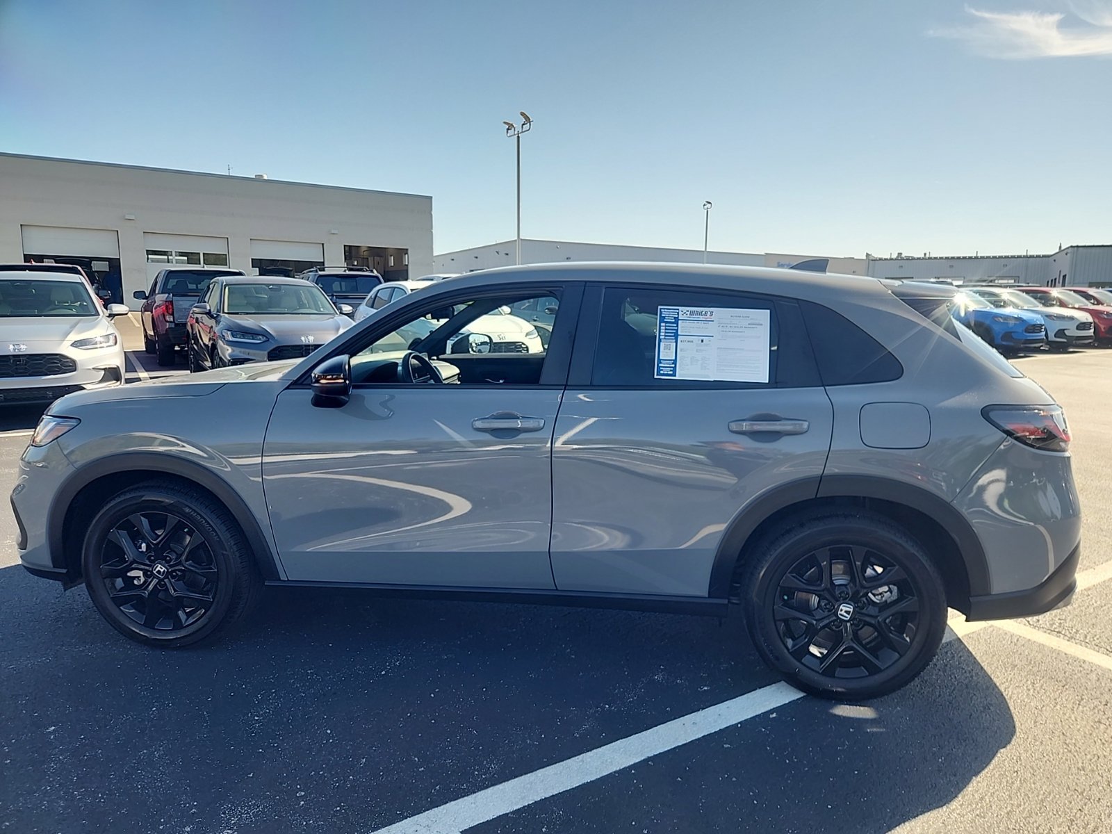 Used 2025 Honda HR-V Sport image 3