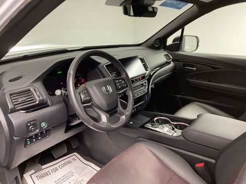 Certified 2025 Honda Ridgeline Black Edition image 11