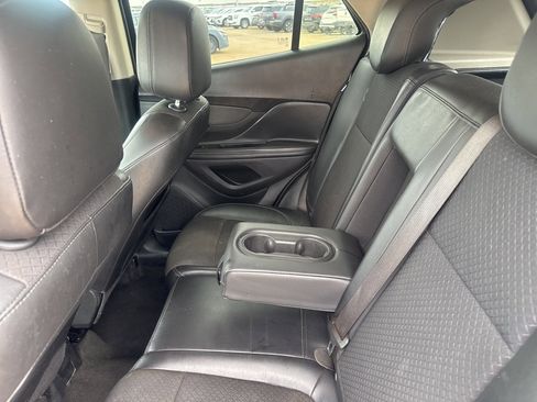 Used 2022 Buick Encore Preferred image 34