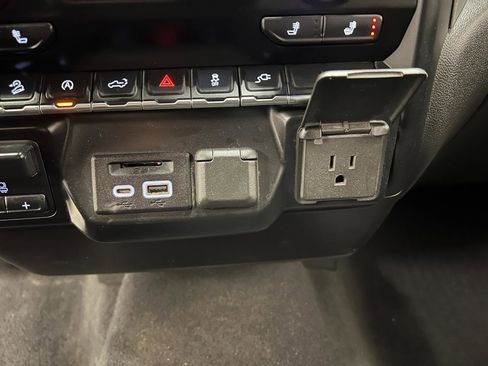 Used 2020 Chevrolet Silverado 1500 LT w/ All-Star Edition image 51