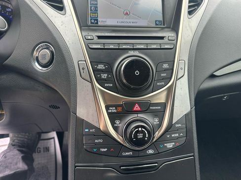 Used 2013 Hyundai Azera w/ Technology Pkg image 14