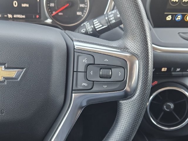 Used 2025 Chevrolet Blazer LT FWD image 28