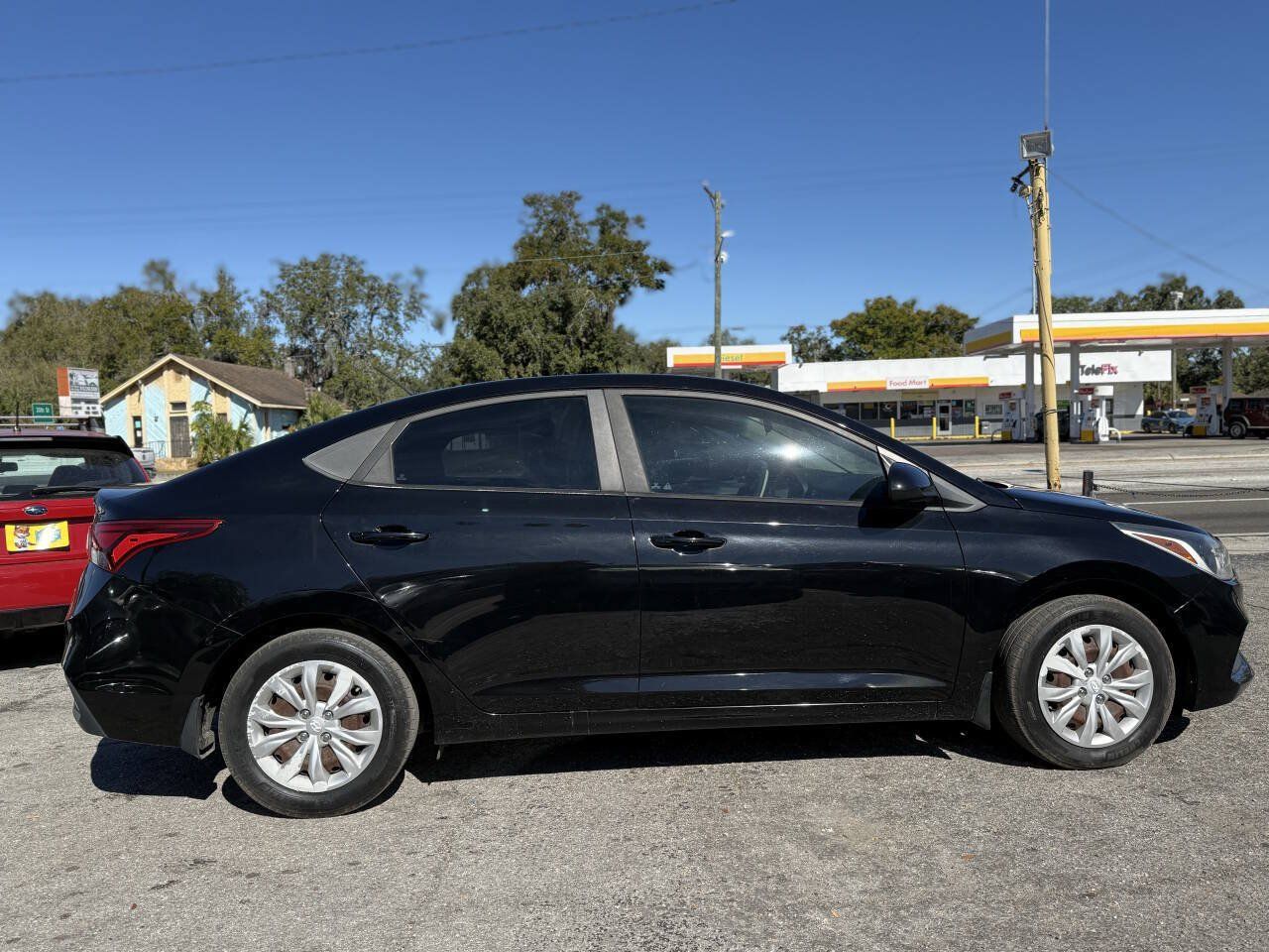 Used 2019 Hyundai Accent SE FWD image 7
