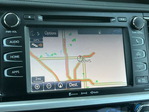 Used 2019 Toyota Highlander XLE FWD image 20