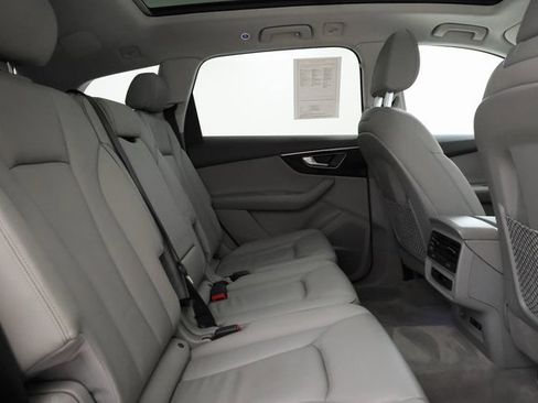 Used 2023 Audi Q7 3.0T Premium Plus image 19