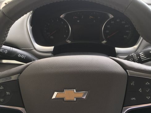 Used 2018 Chevrolet Traverse LT AWD/4WD image 11