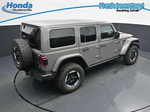 Used 2022 Jeep Wrangler Unlimited Rubicon w/ Dual Top Group AWD/4WD image 22