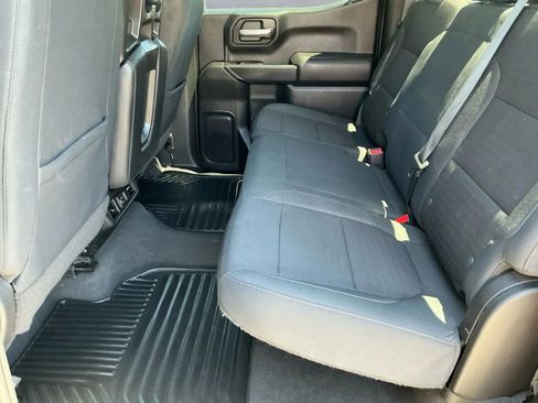 Used 2021 Chevrolet Silverado 1500 LT image 15