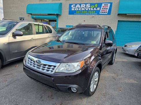 Used 2013 Subaru Forester 2.5X Premium w/ Plus Pkg AWD/4WD image 2