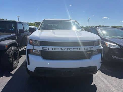 Used 2021 Chevrolet Silverado 1500 Custom AWD/4WD image 2