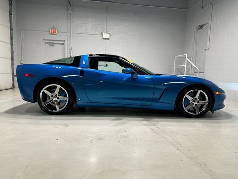 Used 2008 Chevrolet Corvette Coupe w/ Preferred Equipment Group image 2
