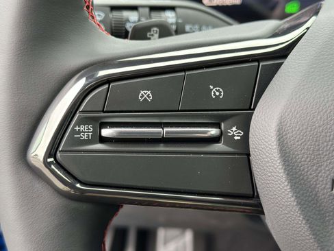 New 2026 Chevrolet Equinox EV RS image 13