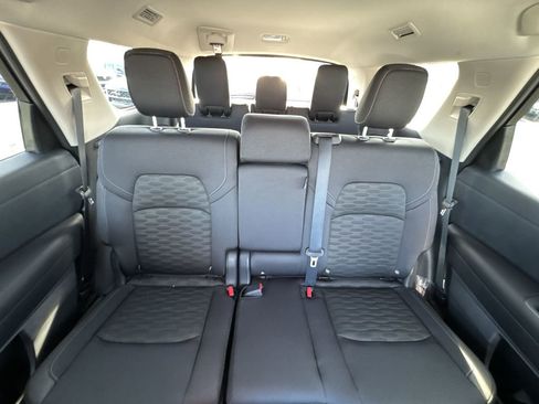 New 2026 Nissan Pathfinder SV image 22