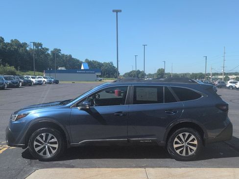 Used 2021 Subaru Outback Premium AWD/4WD image 5