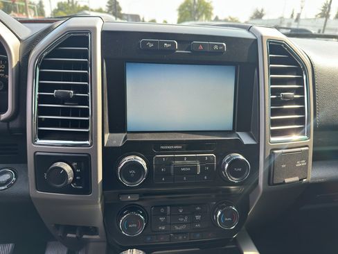 Used 2015 Ford F150 Lariat AWD/4WD image 24