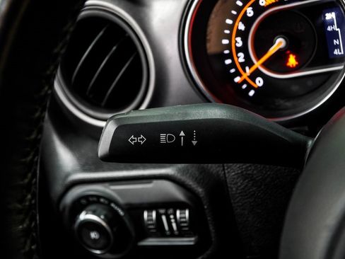 Used 2021 Jeep Wrangler Unlimited Sport image 38