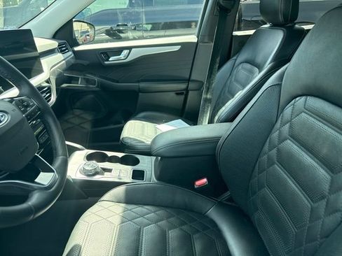 Certified 2023 Ford Escape Platinum w/ Premium Technology Package AWD/4WD image 5