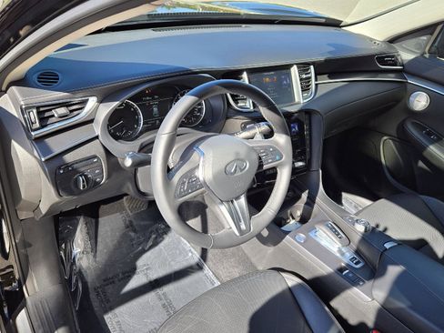 Certified 2025 INFINITI QX50 Luxe w/ Cargo Package image 5