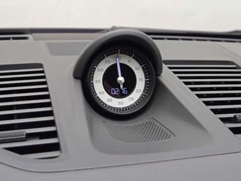Used 2021 Porsche 911 Carrera image 40
