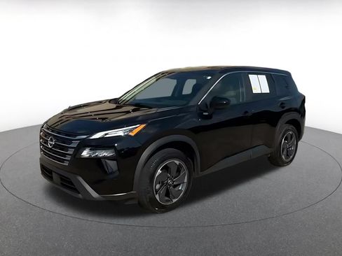 Used 2025 Nissan Rogue SV FWD image 6