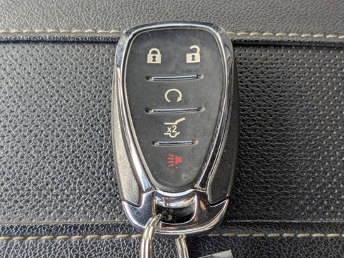 Used 2023 Chevrolet Traverse Premier w/ Redline Edition FWD image 46
