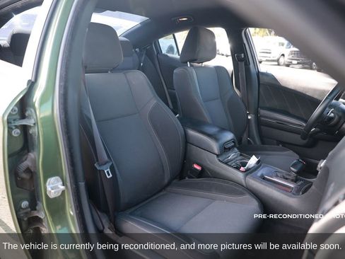 Used 2018 Dodge Charger SXT Plus w/ Blacktop Package image 15