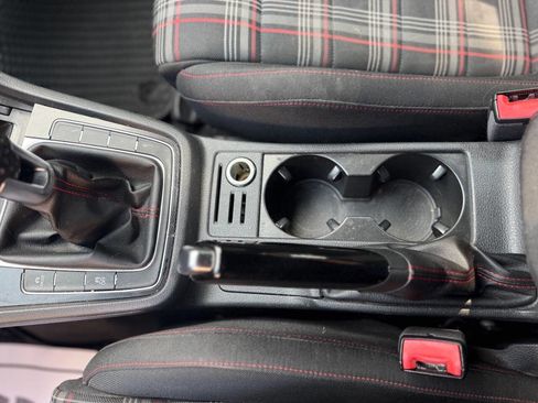 Used 2017 Volkswagen GTI S image 33