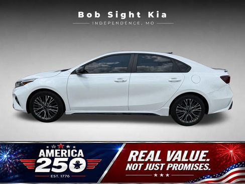 Used 2023 Kia Forte GT-Line w/ GT-Line Technology Package FWD image 5
