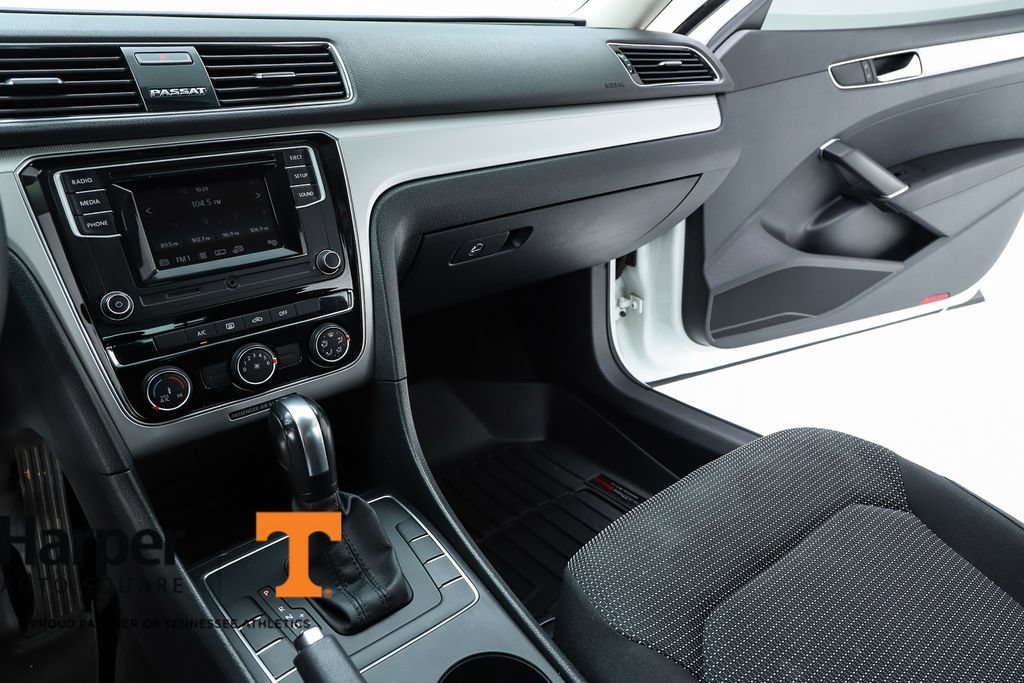 Used 2018 Volkswagen Passat 2.0T S w/ Driver Assistance Package FWD image 23